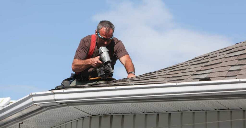Roof Repair Peachtree City GA - The Benefits of Hiring a Roofing Expert for Your Repair Needs